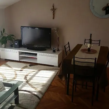 Апартаменты Knezevic *